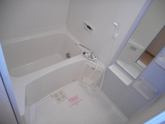 バス・シャワールーム　ゆったり過ごせるお風呂です