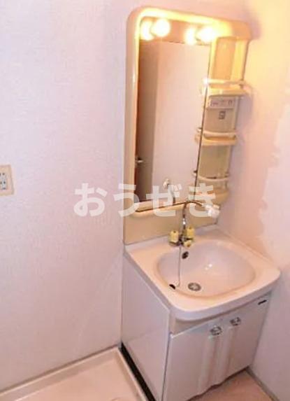 洗面設備　※同仕様参考写真