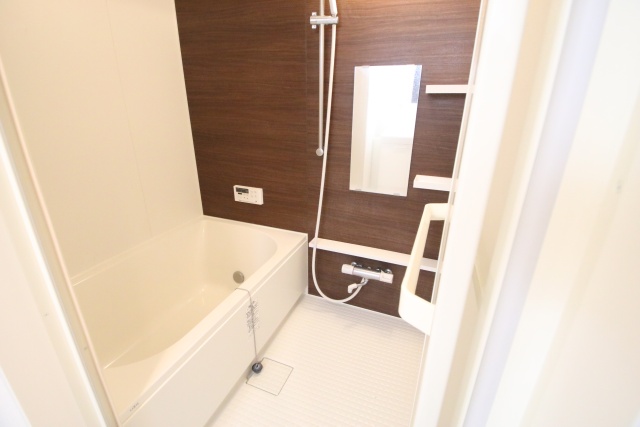 バス・シャワールーム　※別室の参考写真の為、現況優先です。