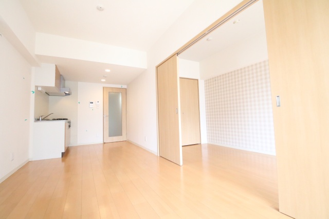 居室・リビング　※別室の参考写真の為、現況優先です。