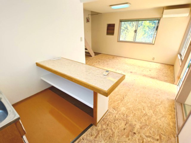 トイレ　温水洗浄便座