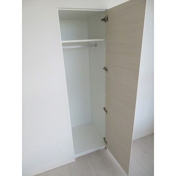 収納　（別タイプ参考写真）アトラスブランズタワー三河島　荒川区東日