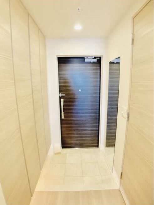 玄関　（別タイプ参考写真）アトラスブランズタワー三河島　荒川区東日