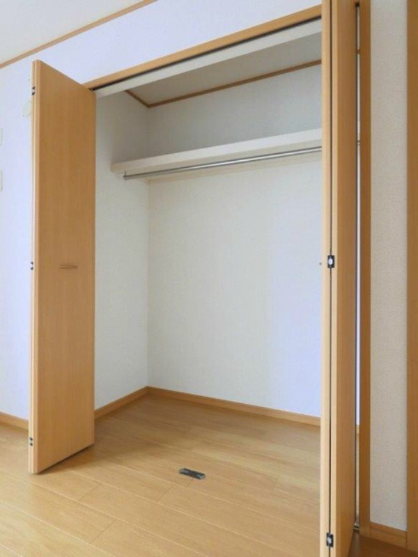 収納　図面と現状に相違がある場合には現状を優先