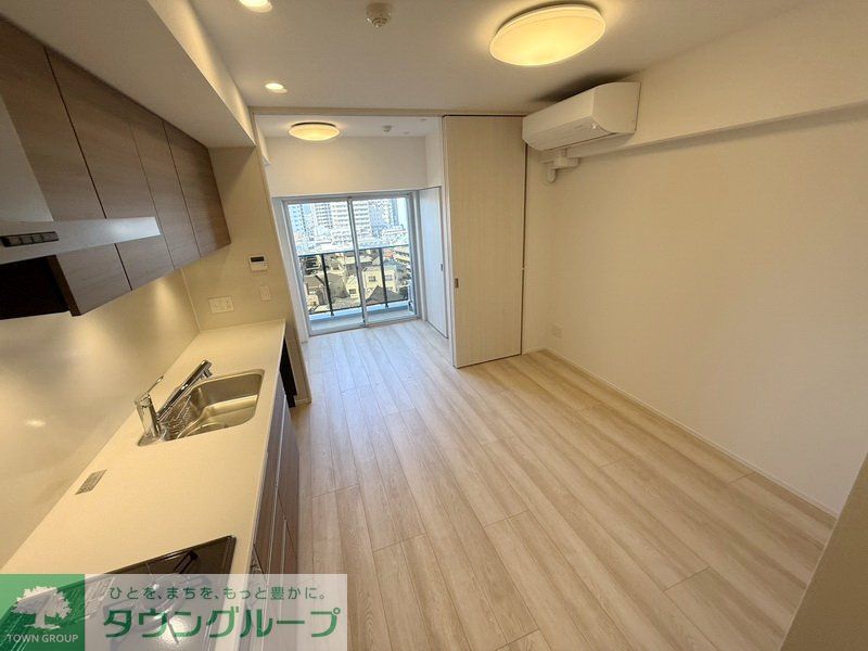 居室・リビング　駐車場