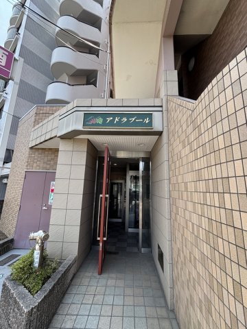 エントランス　建物の内部です