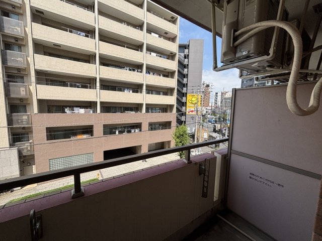 バルコニー　広々としたバルコニーです