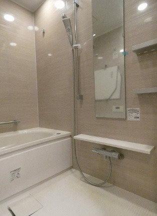 バス・シャワールーム　バス