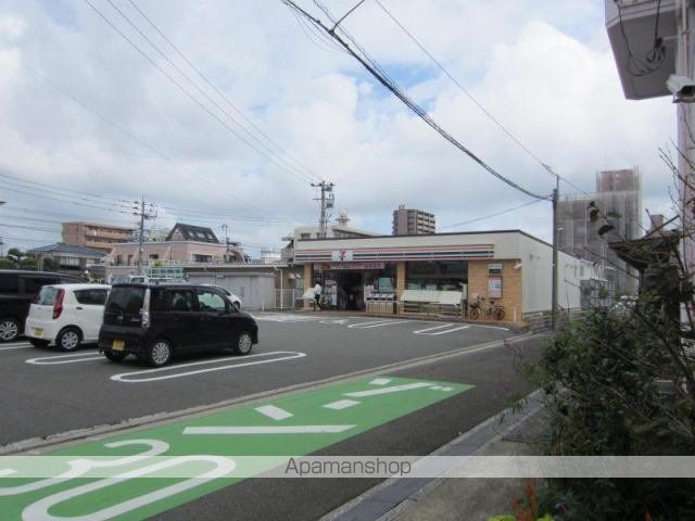 コンビニ　セブン－イレブン宮崎原町店（コンビニ）まで216m