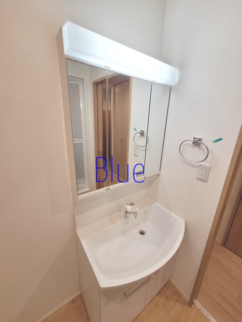 洗面設備　同仕様