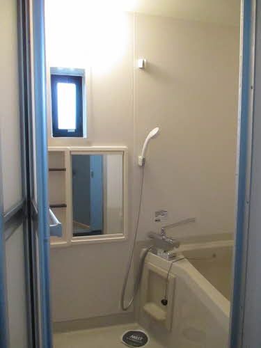 バス・シャワールーム　浴室