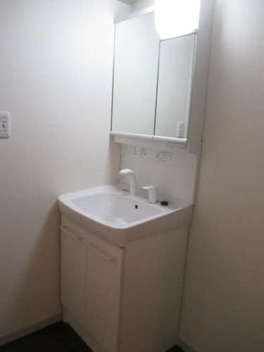 洗面設備　洗面化粧台