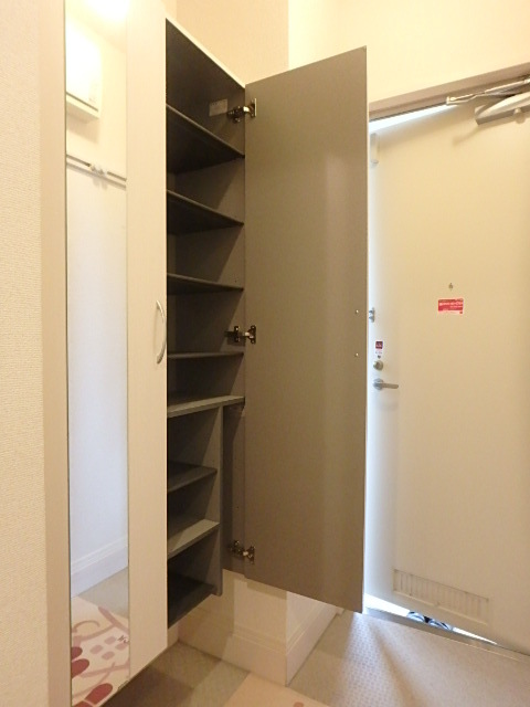 玄関　※別室参考写真