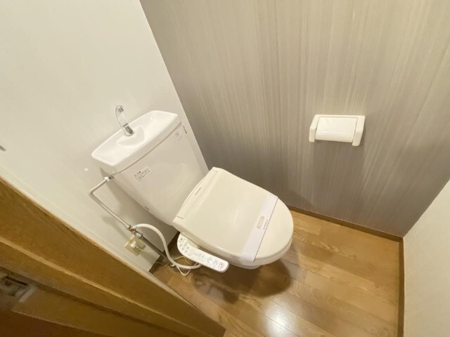 トイレ　同物件別室のイメージ画像となります