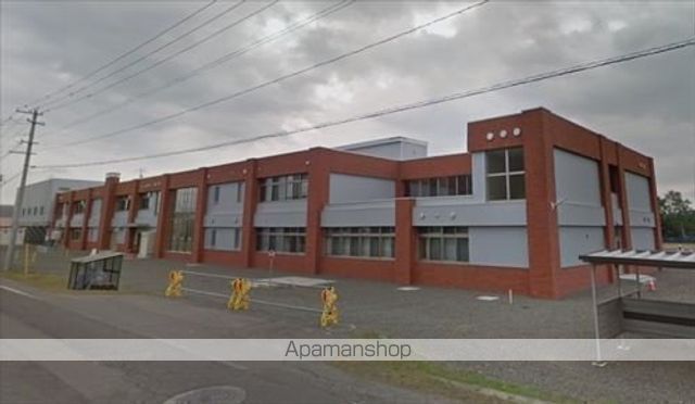 中学校　新得中学校（中学校）まで2176m