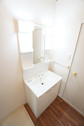 洗面設備　※同物件の写真になります。