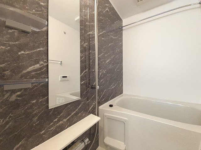 バス・シャワールーム　ゆったり過ごせるお風呂です