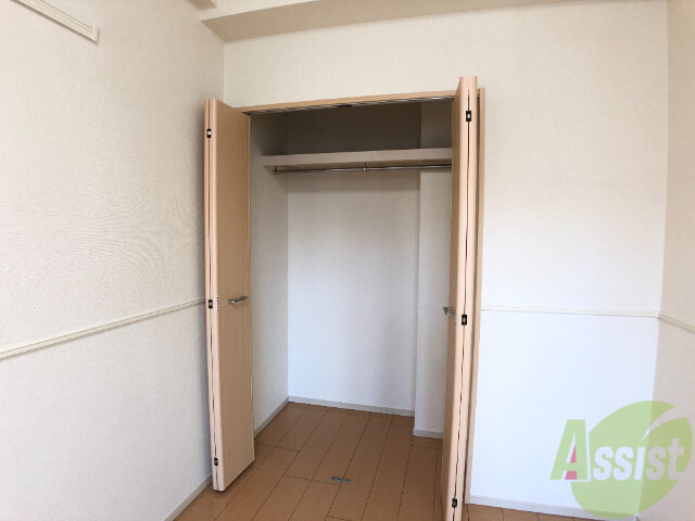 収納　クローゼットが付いているので、お洋服はこちらに。