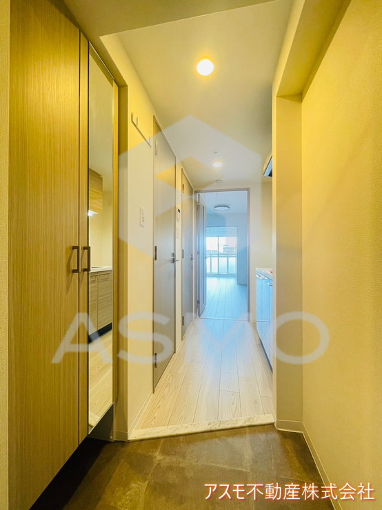 玄関　※建物内別間取参考写真