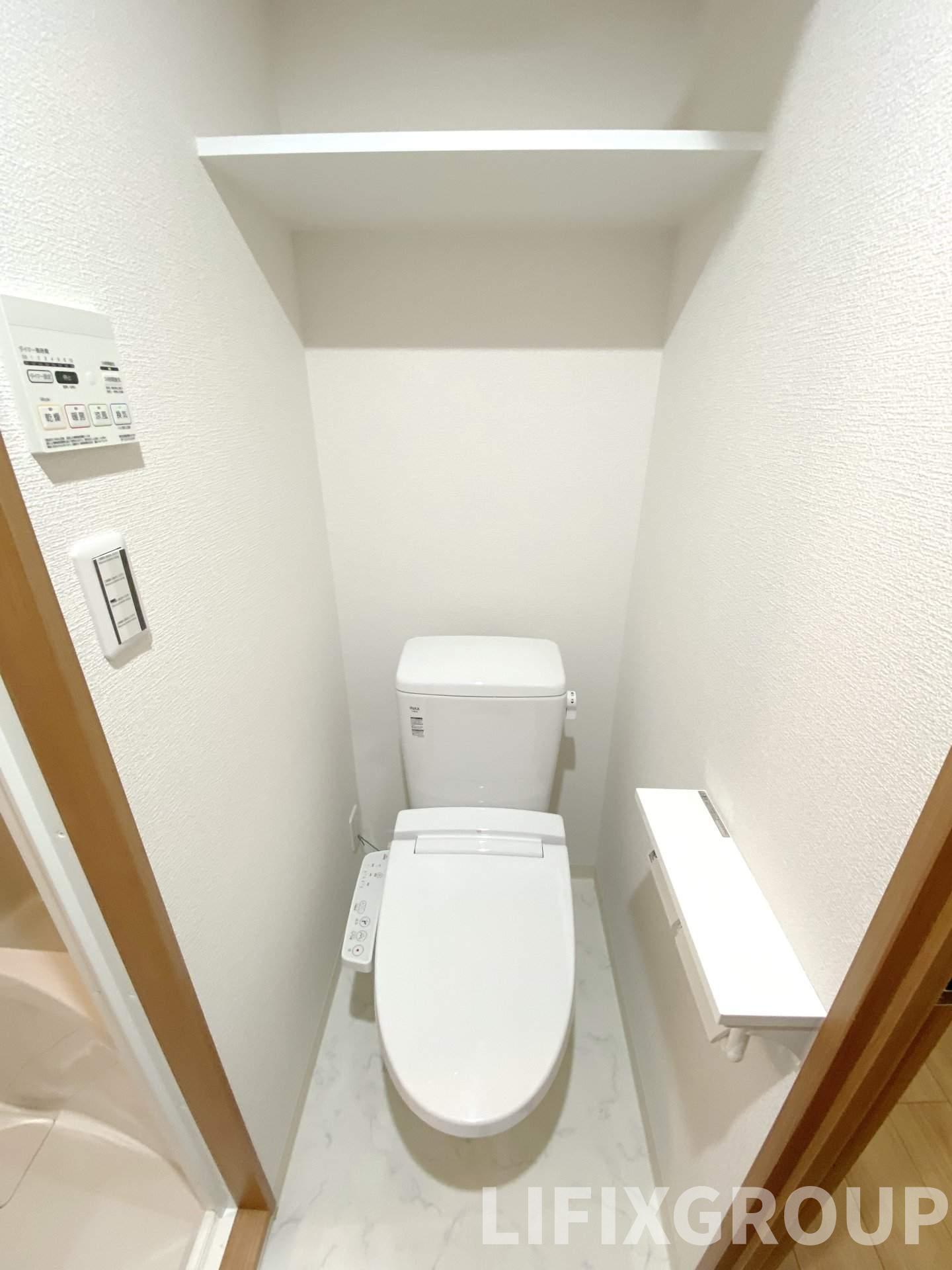 トイレ　トイレ