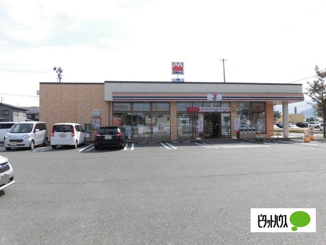 コンビニ　セブンイレブン盛岡本宮店（コンビニ）まで207m