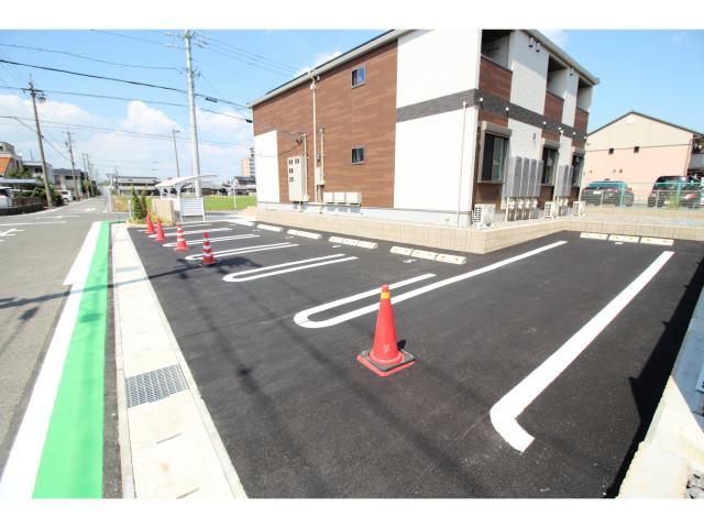駐車場　駐車場