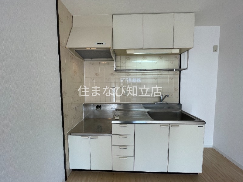 キッチン　同型別部屋写真