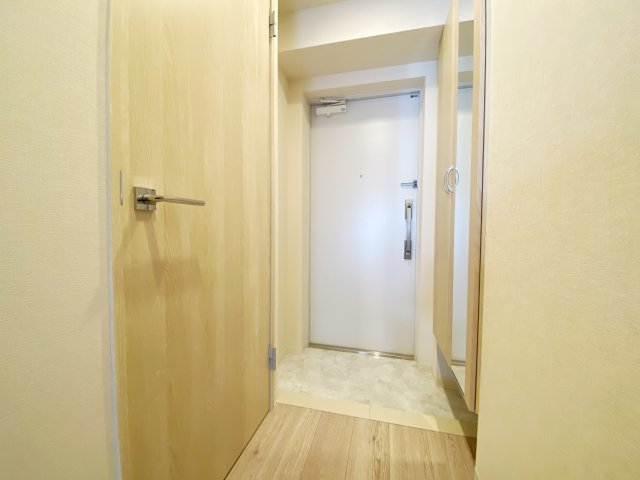 玄関　別号室の参考写真です。