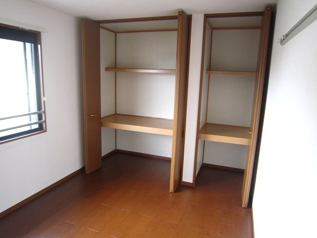 収納　別部屋参照