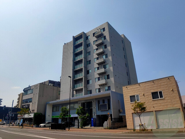 建物外観　札幌市北区北２０条西「ＣＲＯＳＳ　ＰＯＩＮＴ」