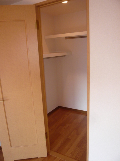 収納　※別部屋の写真です