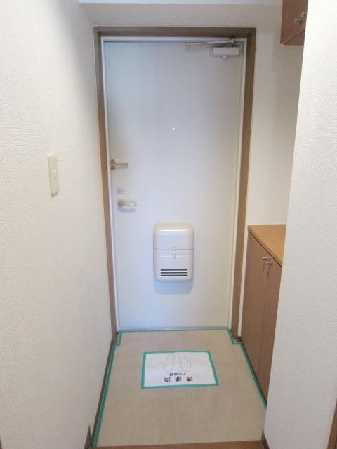 玄関　★下駄箱付きの玄関★