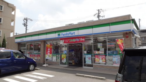 コンビニ　ファミリーマート 岡崎岡町保母店（コンビニ）まで361m