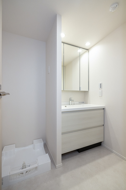 洗面設備　※写真は同タイプ住戸です。