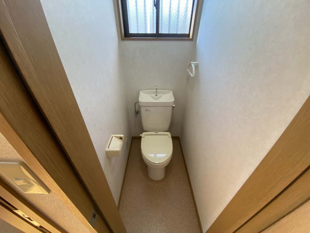 トイレ　※別部屋参考写真