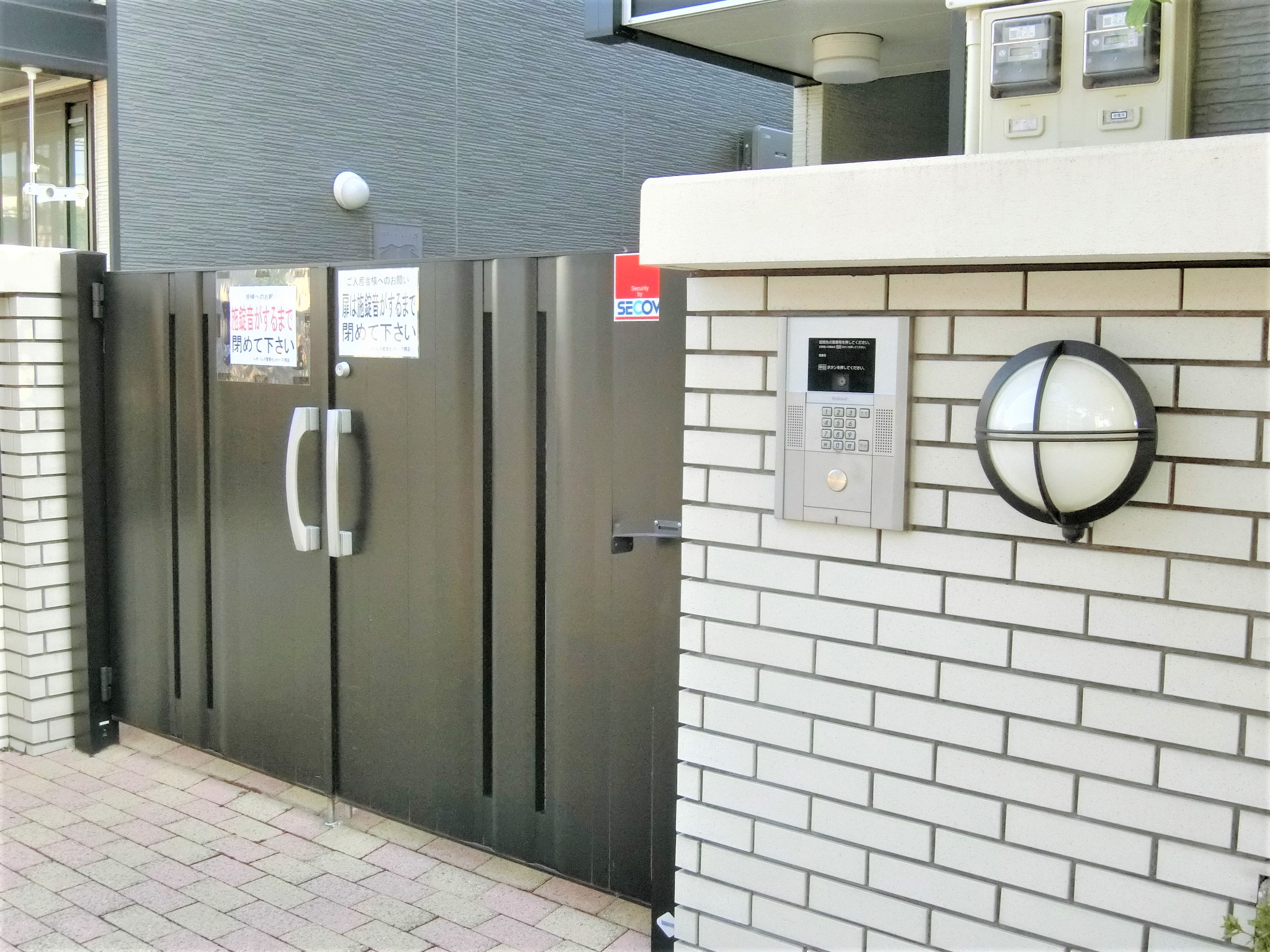 セキュリティ　安心のＴＶモニター付オートロックゲート完備です☆