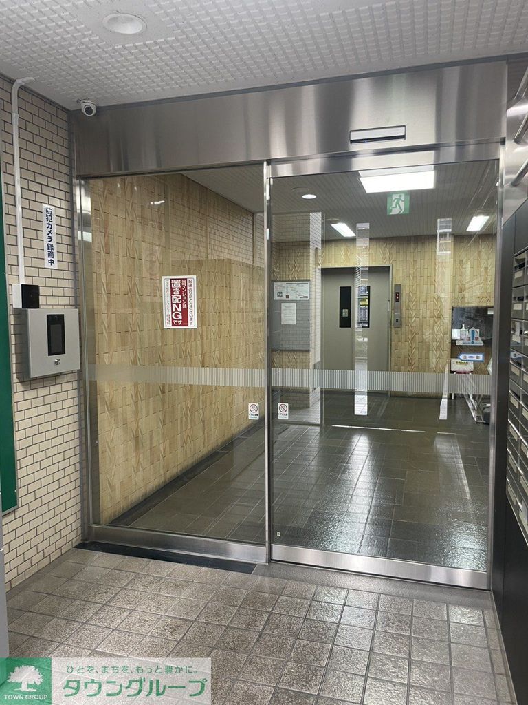 エントランス　エントランス