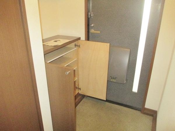 玄関　シューズＢＯＸ付き！