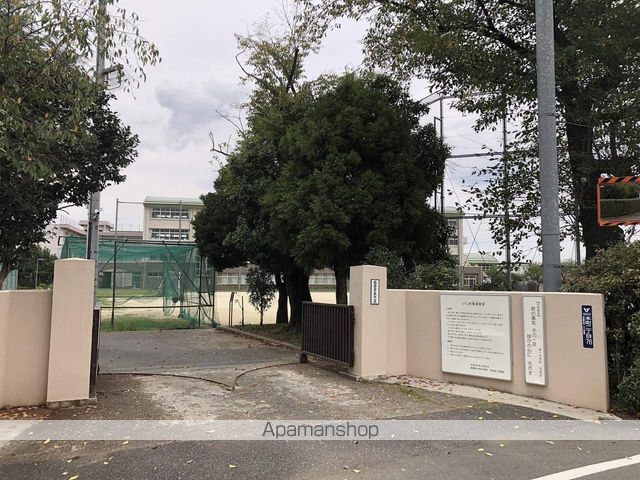 中学校　武蔵村山市立第一中学校（中学校）まで674m