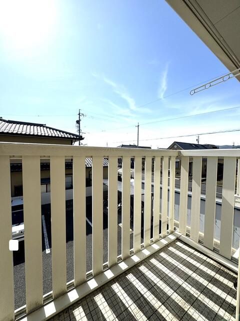 バルコニー　写真は別の部屋のものです。