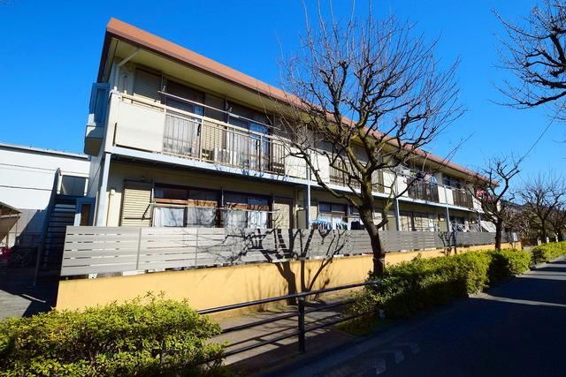 建物外観　★南向きで陽当たりが良いお部屋★