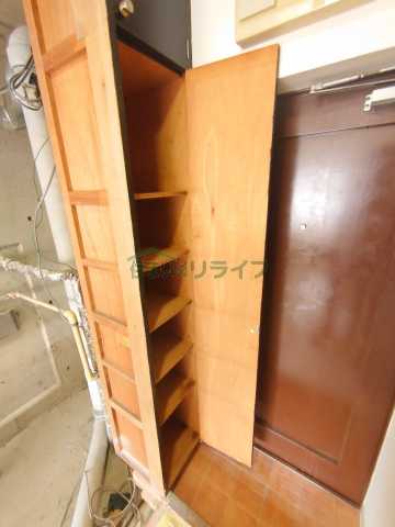 洗面設備　別部屋の参考写真です