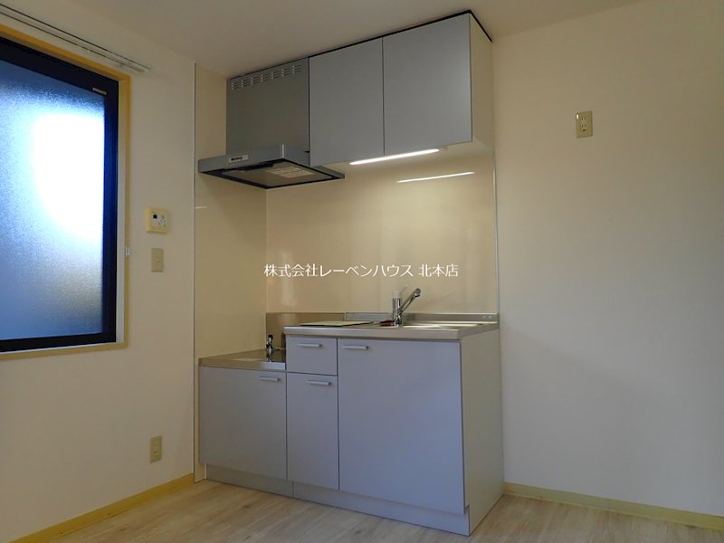 キッチン　レーベンハウス北本店へ　048-590-5757
