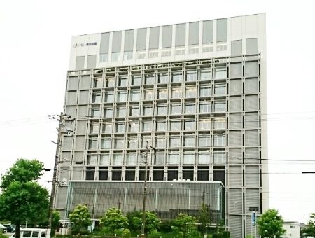 銀行　いちい信用金庫　本店（銀行）まで800m