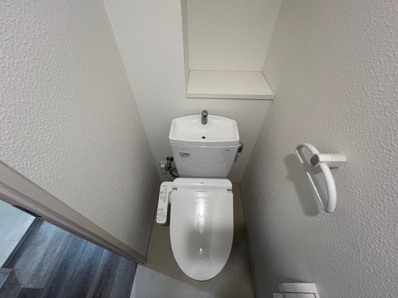 トイレ　※別部屋の写真です