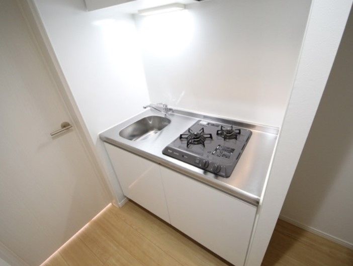 キッチン　別部屋参考写真となります