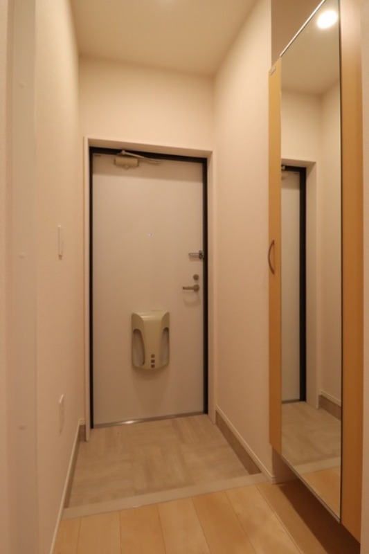 玄関　図面と現状に相違がある場合には現状を優先