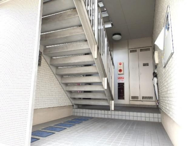 エントランス　エントランス