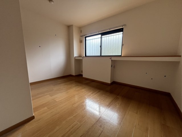 その他部屋・スペース　小窓付きのお部屋