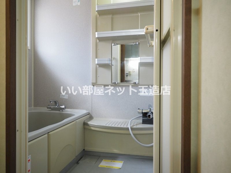 小路2丁目戸建ての風呂写真